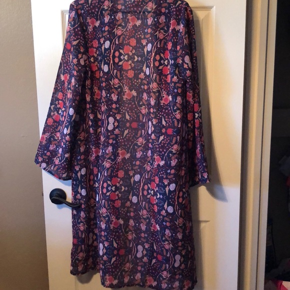 Blue and red kimono - Picture 4 of 4